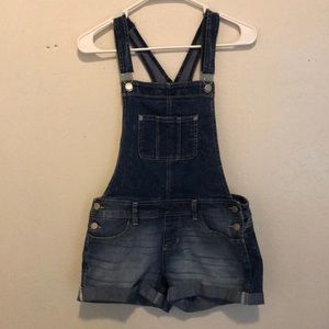 Women’s overall shorts